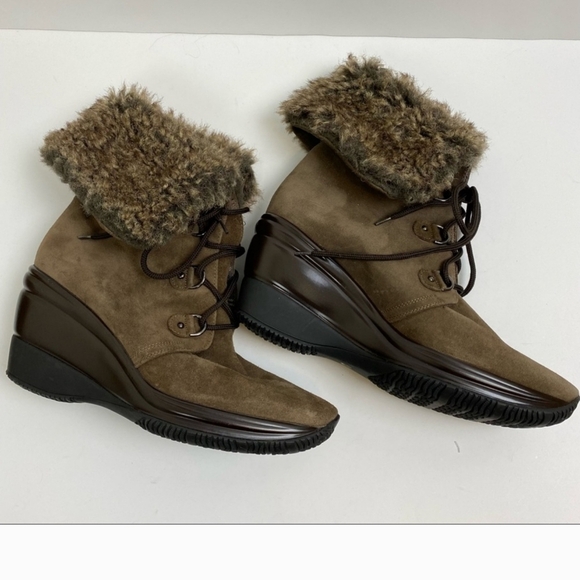 Aquatalia Adorable Waterproof Booties EUC 😍 - Picture 2 of 9